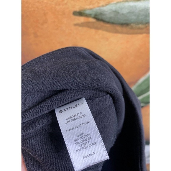 Athleta Womens Small Black Cropped Leggings - Picture 4 of 5